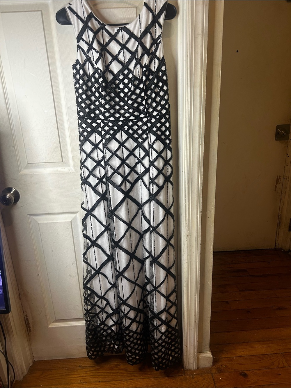 Karl Lagerfeld Black and White Geometric Lattice Long Sleeve Dress